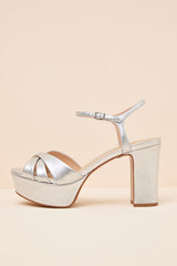 Keefa Prata Metallic Leather Platform Sandals